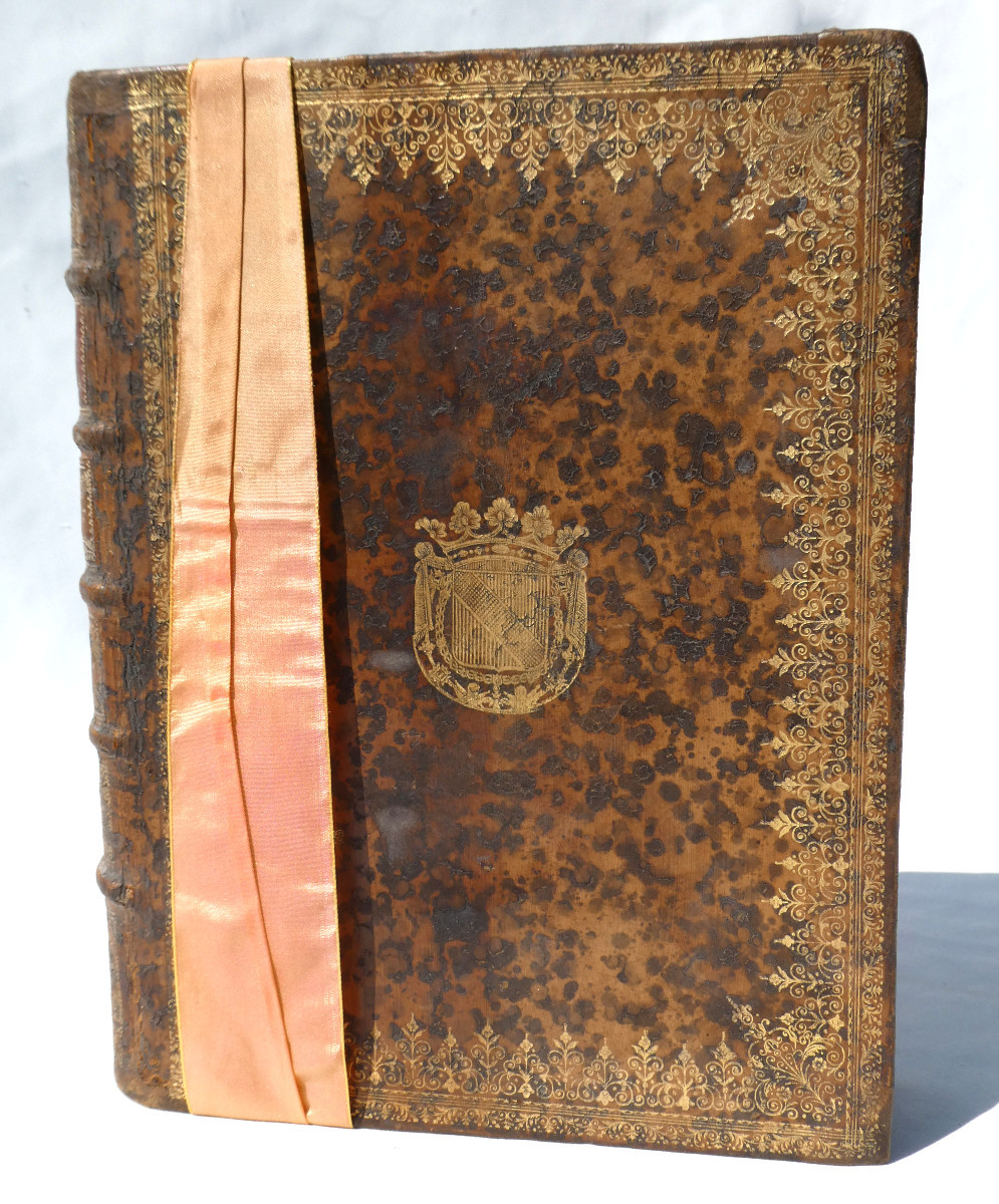 Boite à secrets , Livre Trompe L'oeil , XVIIIe Siecle Reliure Cuir , Couronne De Duc , Coffret