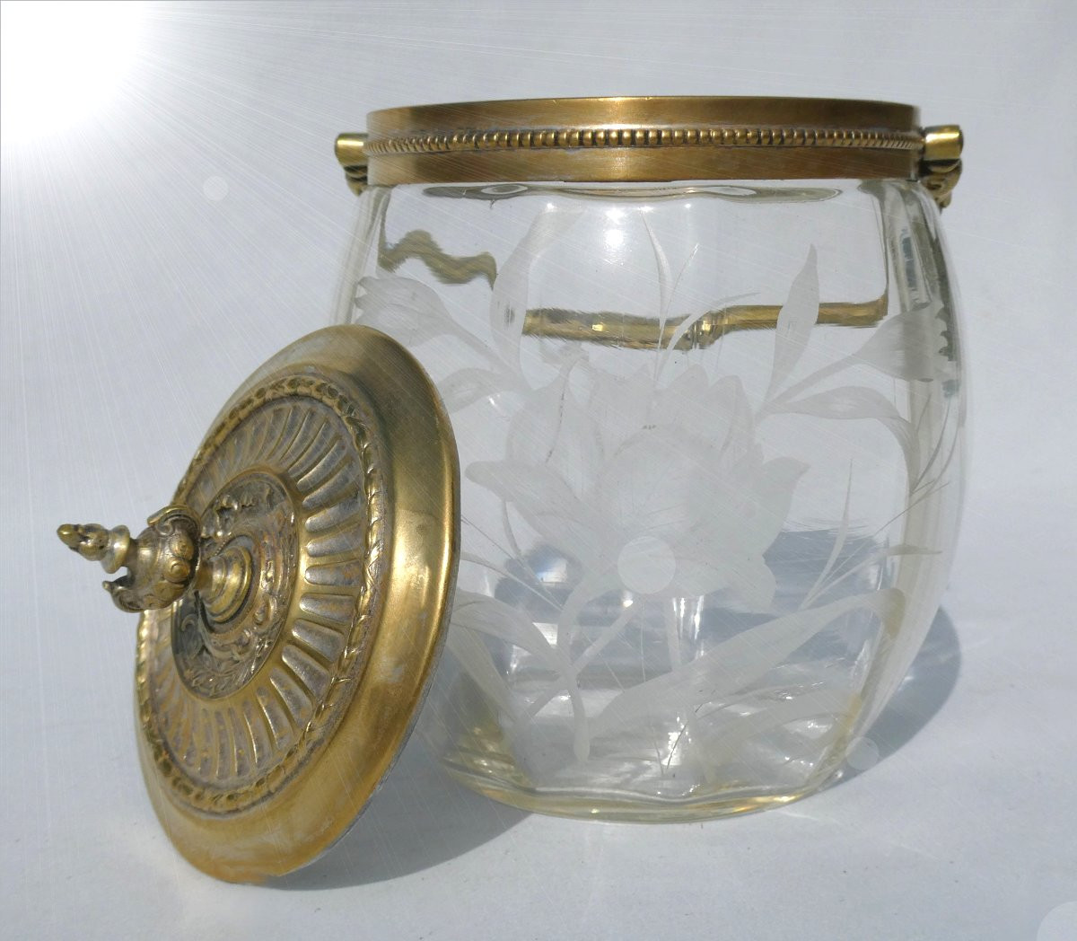 Seau à Biscuits Style Art Nouveau , Decor De Fleurs Gravées , Monture WMF , 1900 , Pot -photo-1
