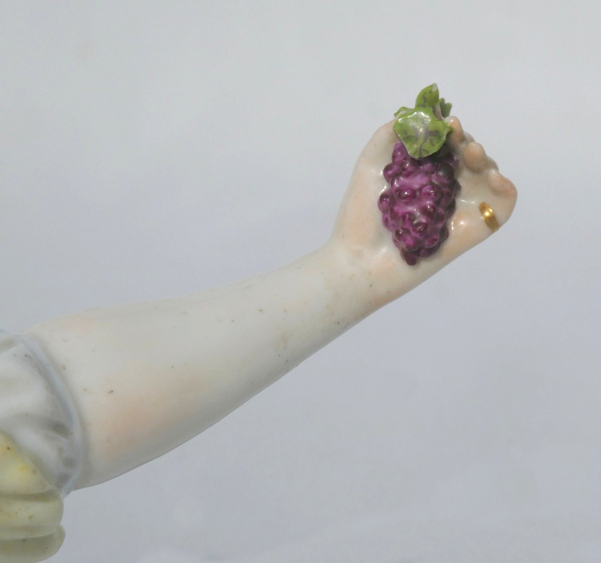 Meissen Style Polychrome Porcelain Perfume Case, 18th Century, Object Of Virtue, Scent, Arm-photo-6