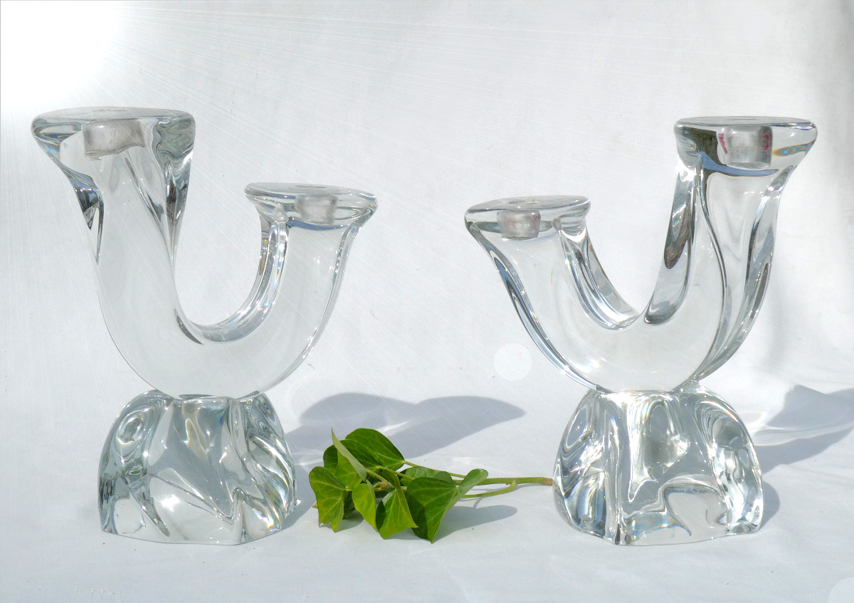 Paire De Chandeliers , Candelabres En Cristal Moulé , Signé Daum , 1950 , Bougeoirs Art Deco