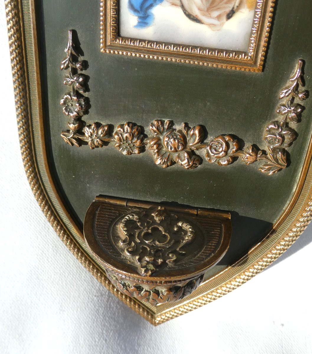Benitier Mural époque Napoléon III , Porcelaine De Limoges Peinte , Vierge Marie , Bronze Doré -photo-1