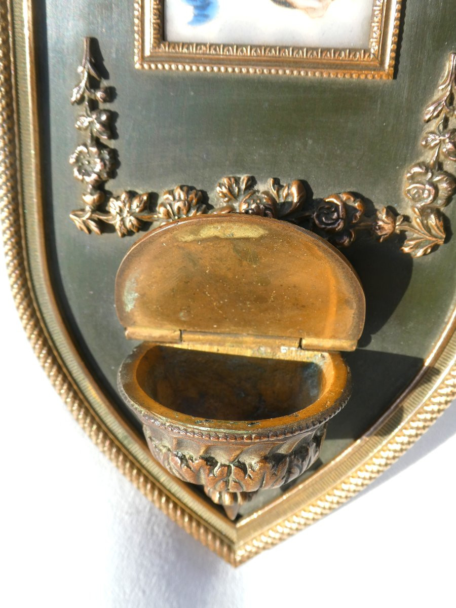 Benitier Mural époque Napoléon III , Porcelaine De Limoges Peinte , Vierge Marie , Bronze Doré -photo-2