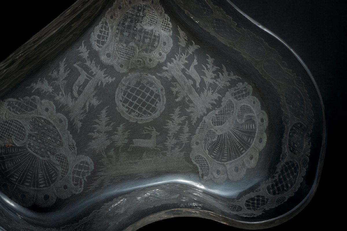 Plateau En Verre Gravé , Decor de Biches & Cerfs , Foret noir XIXe , Napoléon iii , Forme coeur-photo-4