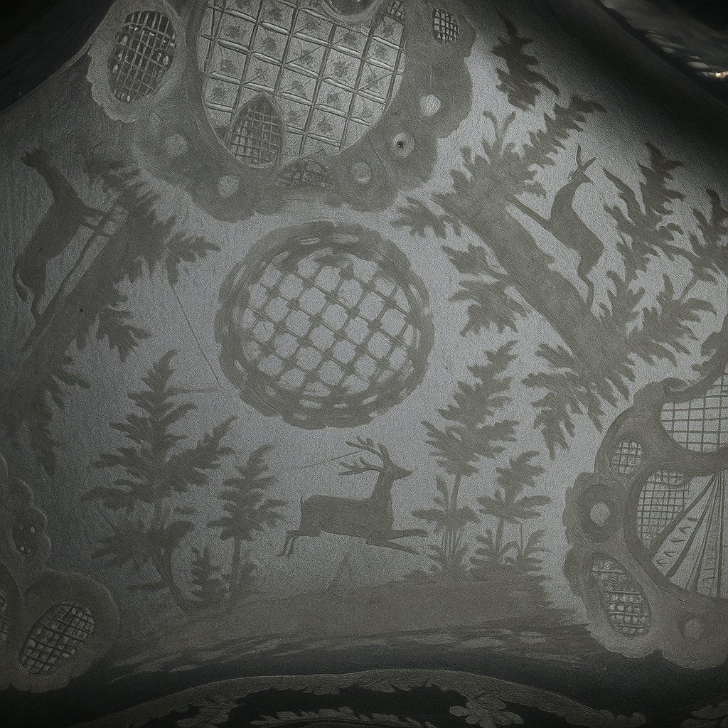 Plateau En Verre Gravé , Decor de Biches & Cerfs , Foret noir XIXe , Napoléon iii , Forme coeur-photo-1