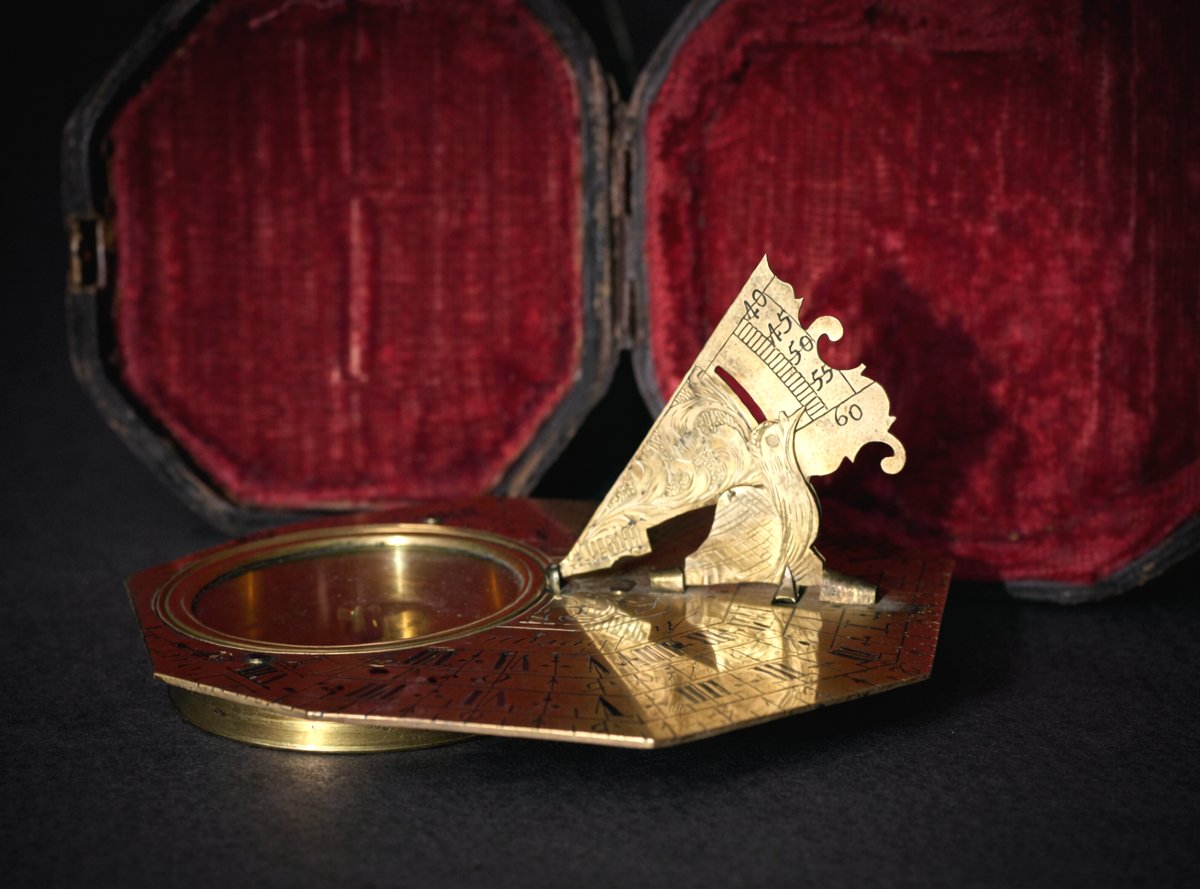 Butterfield-type Sundial, 18th Century, Signed Claude Langlois, Case, Compass 1750-photo-2