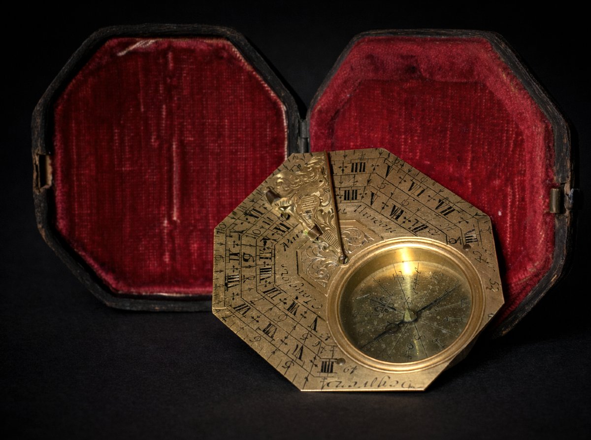 Butterfield-type Sundial, 18th Century, Signed Claude Langlois, Case, Compass 1750-photo-1