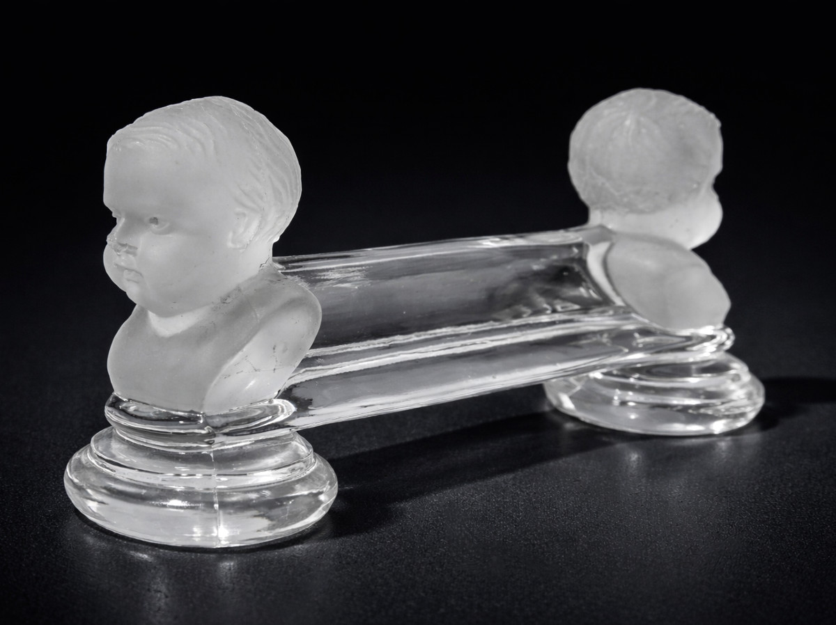 Set Of 12 Baccarat Crystal Knife Rests, King Of Rome / Child By Houdon, 19th Century
