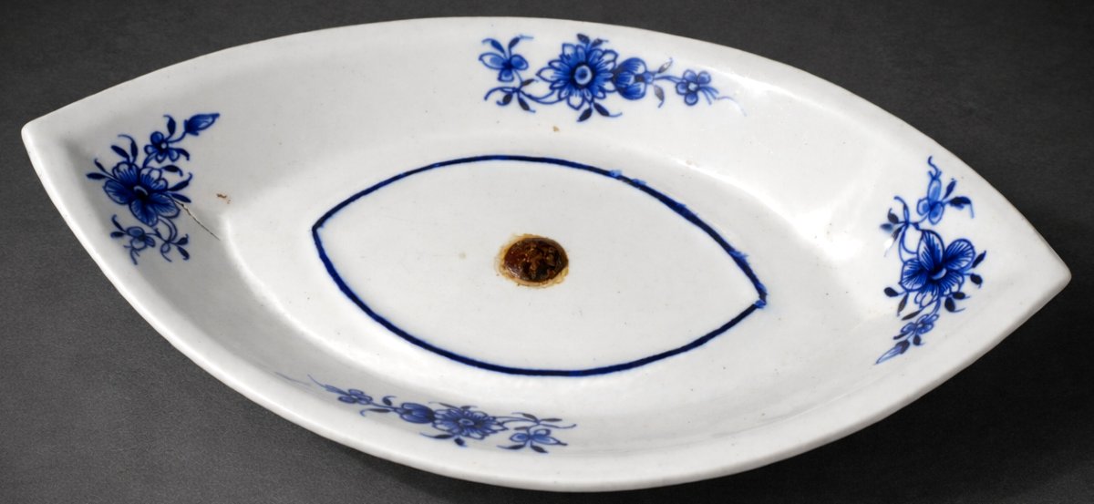 Compotier Navette En Porcelaine Tendre De Tournai / Arras , Decor De Fleurs En Camaieu De Bleu-photo-2