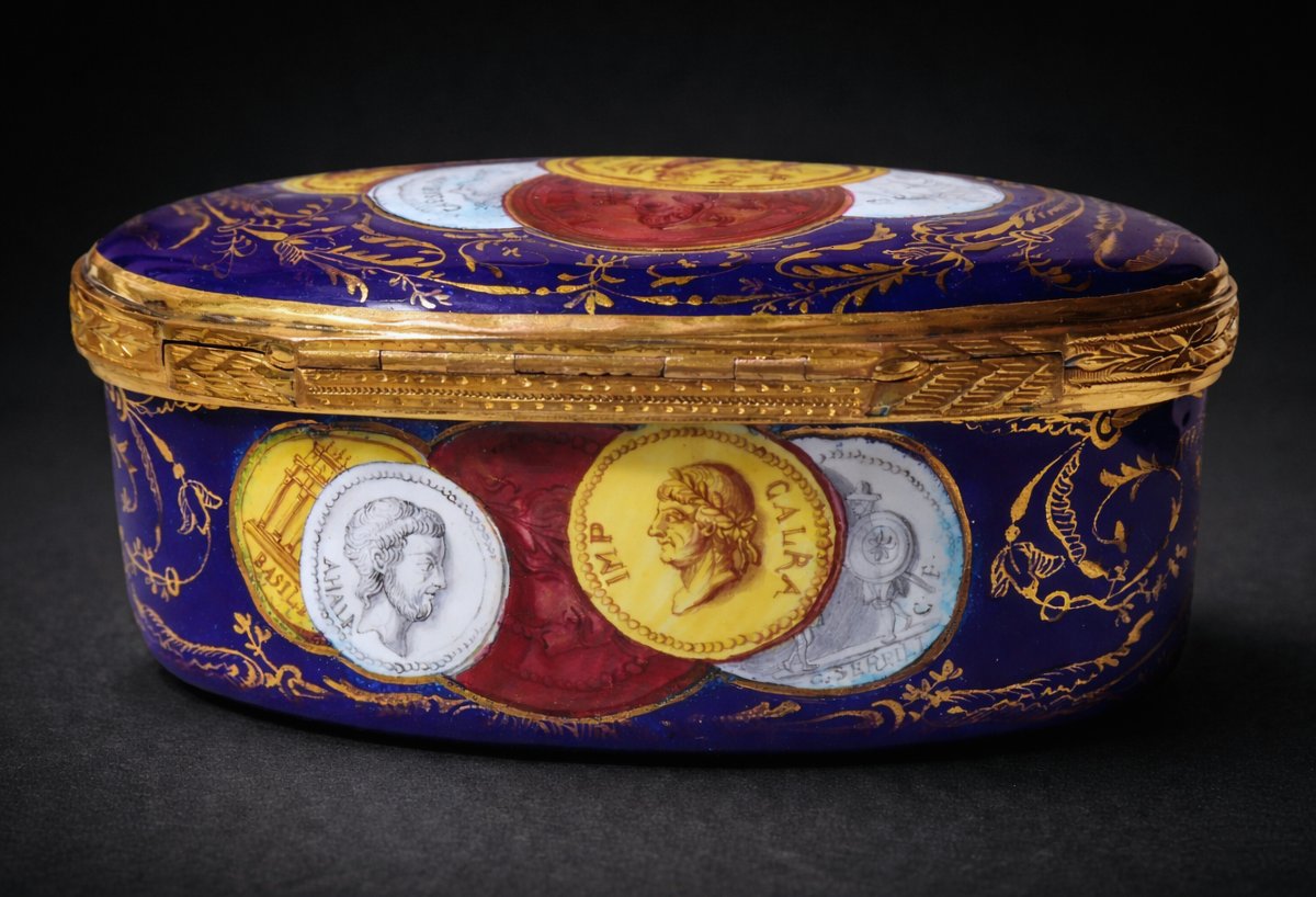 Grande tabatiere XVIIIe siecle , Boite Email De Limoges , Decor De Pieces , Boite Navette 1770-photo-2