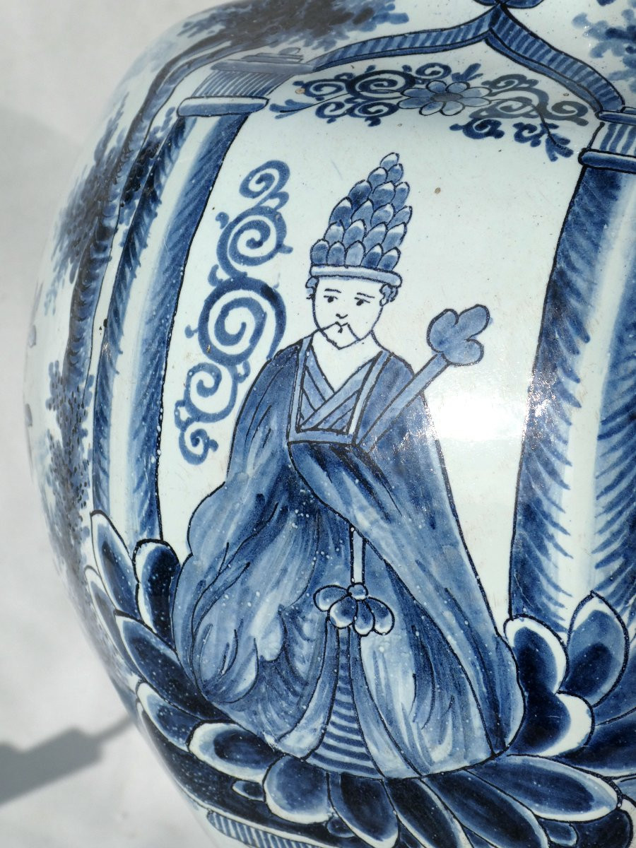 Grande Lampe de Table En Faience De Delft , Vase Bulbe , Decor D'Eveque & Chasseur Chiens xixe-photo-2