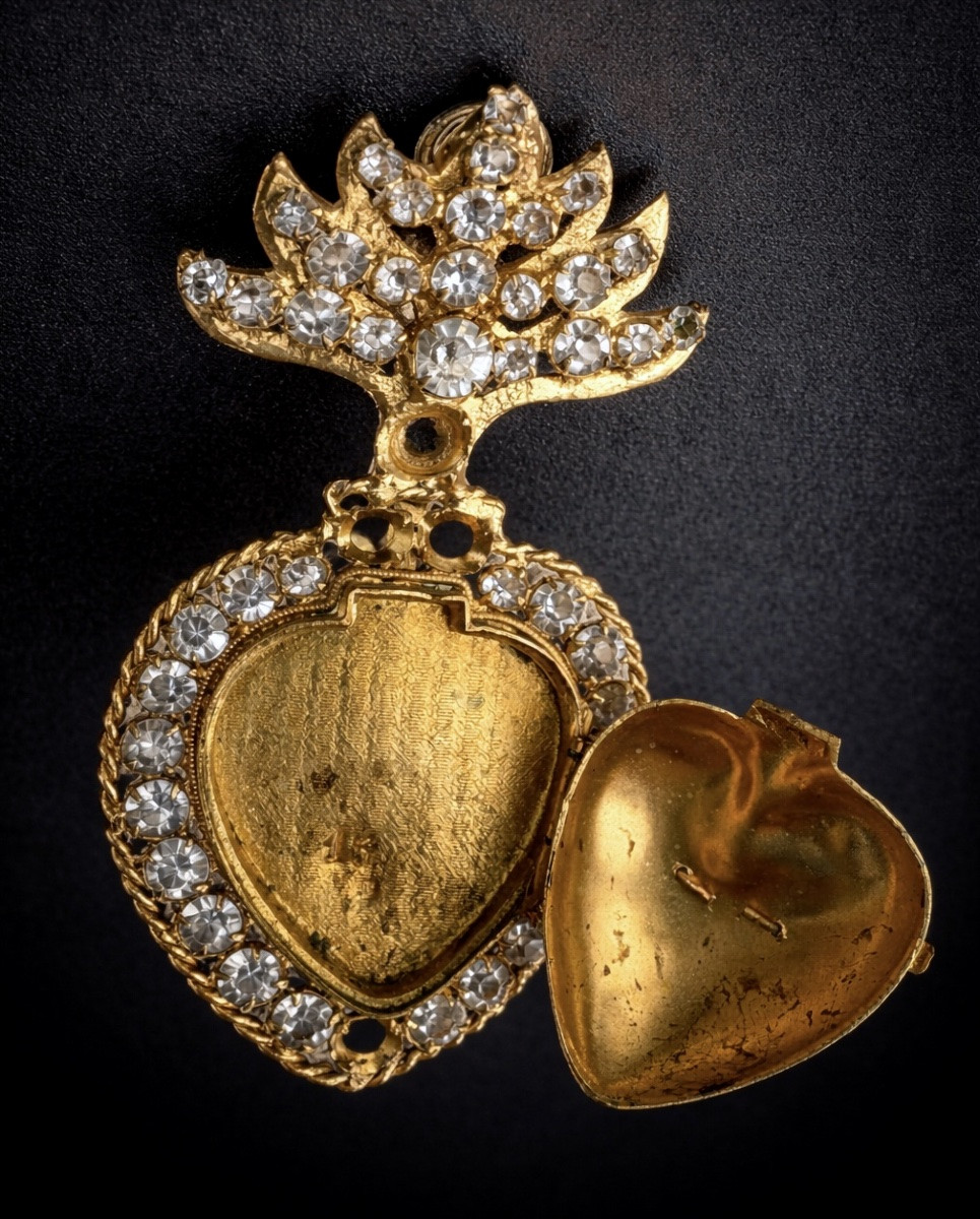Reliquary Pendant, Napoleon III Medallion, Religious Jewelry, 19th Century Rhinestone Heart Statue -photo-2