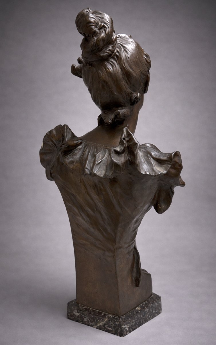 Grand Buste De Jeune Femme Style Art nouveau , Marbre , Patine bronze , Signé Hypolite Moreau-photo-4