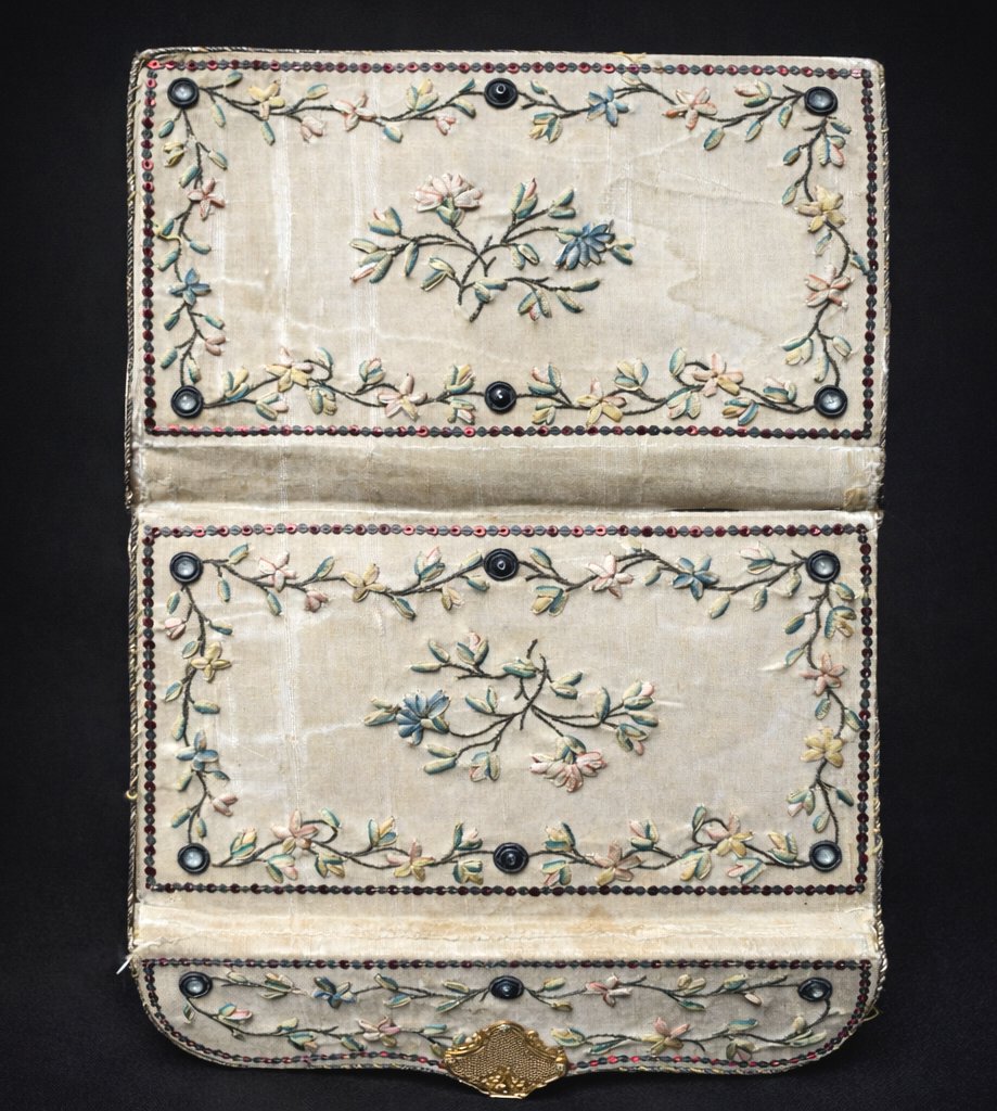 Louis XVI Period Wallet, Object Of Virtue, 18th Century, Silk Embroidery, Notebook, Gold Clasp-photo-4