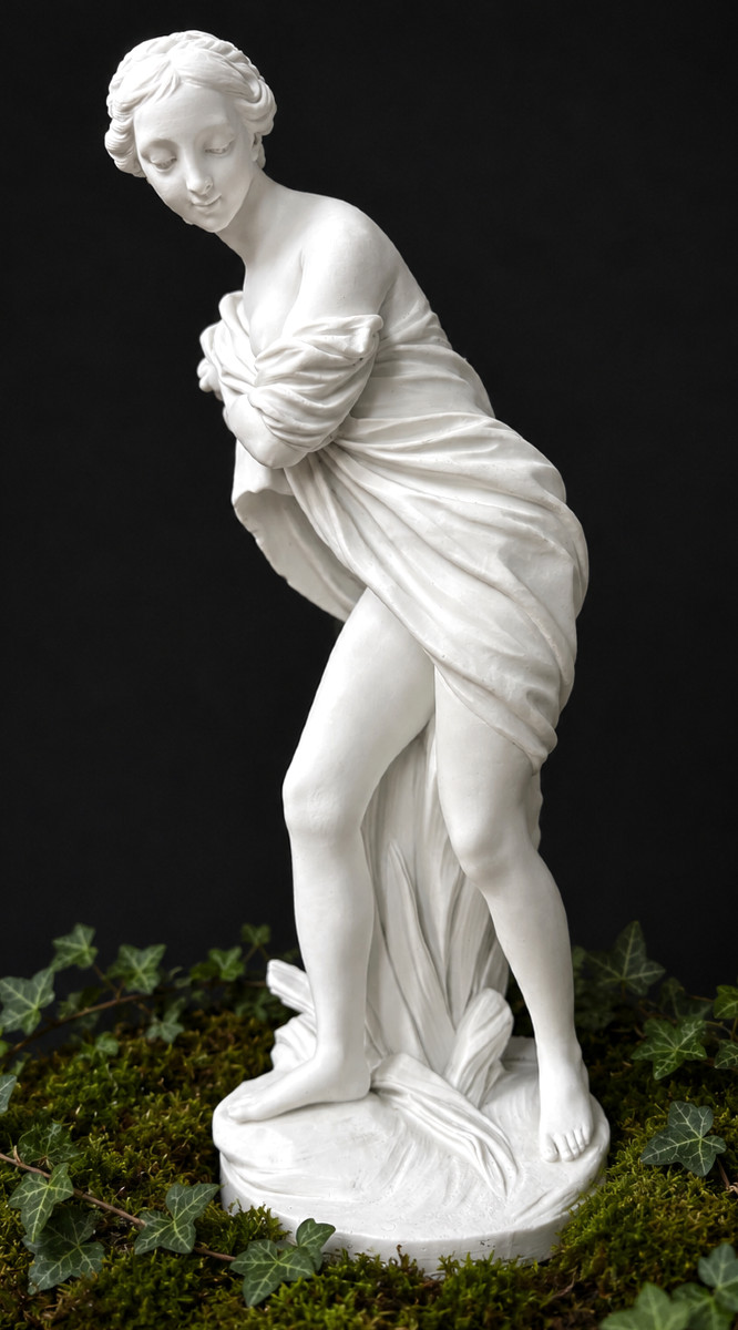 Grand Biscuit Naturel Epoque XIXe siecle , La baigneuse Aux Roseaux Falconet , Femme Nue XVIIIe