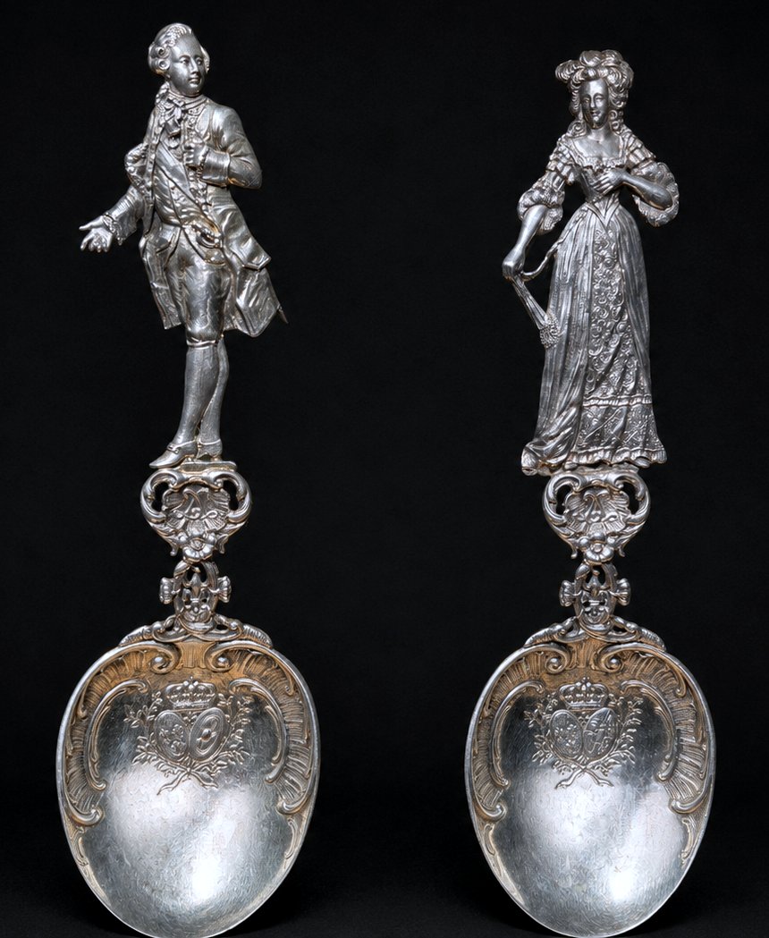 Large Piece In Solid Silver XIXth , Portrait Marie Antoinette , Historical Souvenir , Louche-photo-2