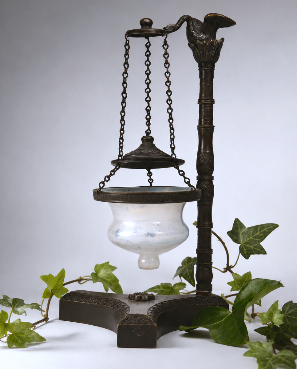 Lampe Veilleuse Epoque Charles X , Bronze Neo Gothique XIXe 1820 Opaline Savonneuse Bougeoir-photo-3
