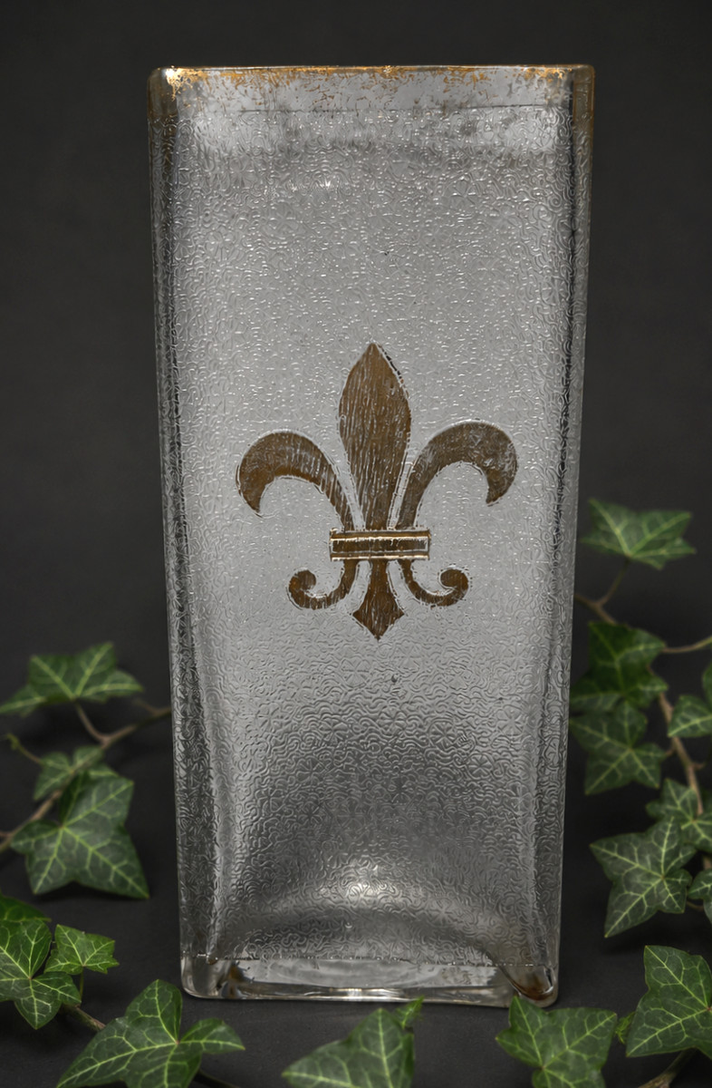Vase Royaliste En Cristal De Saint Louis , Degagé à L'Acide , Souvenir Historique Fleur de Lys