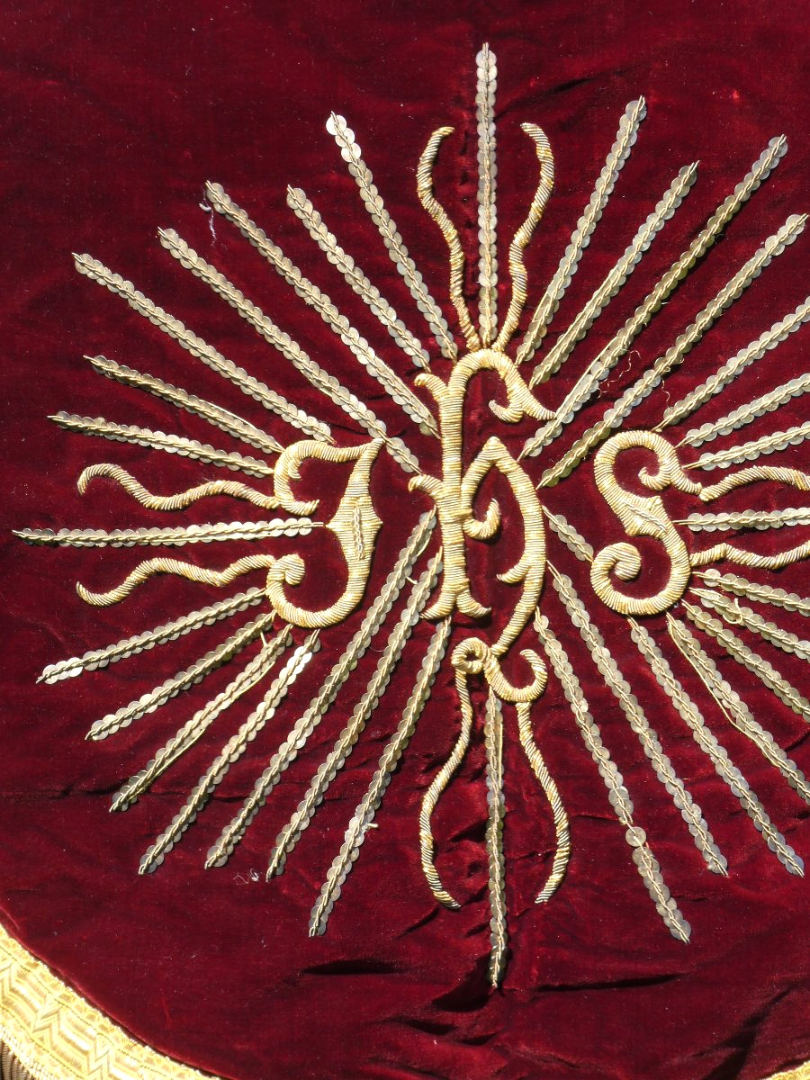 Important Liturgical Cape In Bordeaux Silk Velvet And Gold Braids - 19th Century , Costume-photo-2