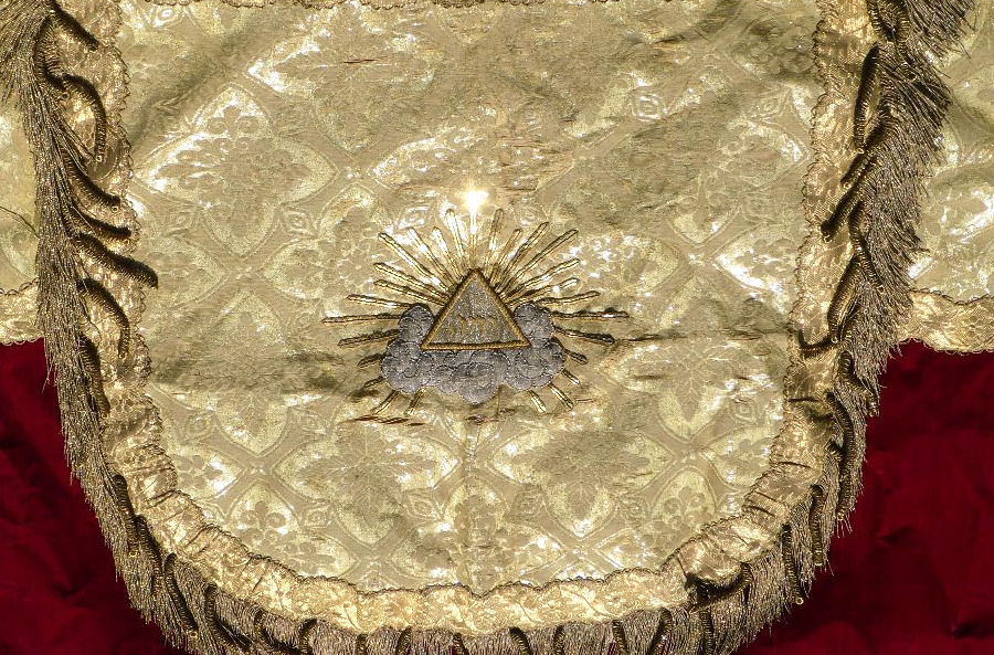 Important Liturgical Shawl In Red Velvet And Brocaded Silk - 19th Century, Napoleon III-photo-1