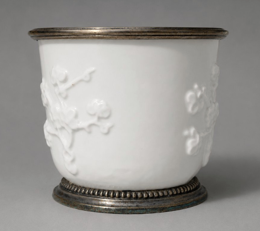 Soft-paste Porcelain Pot/vase From Saint-cloud, 18th Century, Blanc De Chine, -photo-4