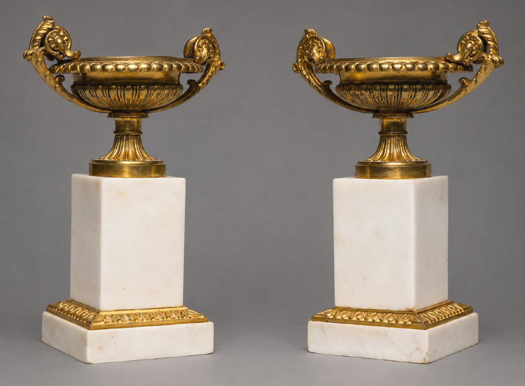 Paire de coupes Tazza en bronze doré & albâtre Style Empire , Epoque Napoléon III , Cassolettes-photo-2