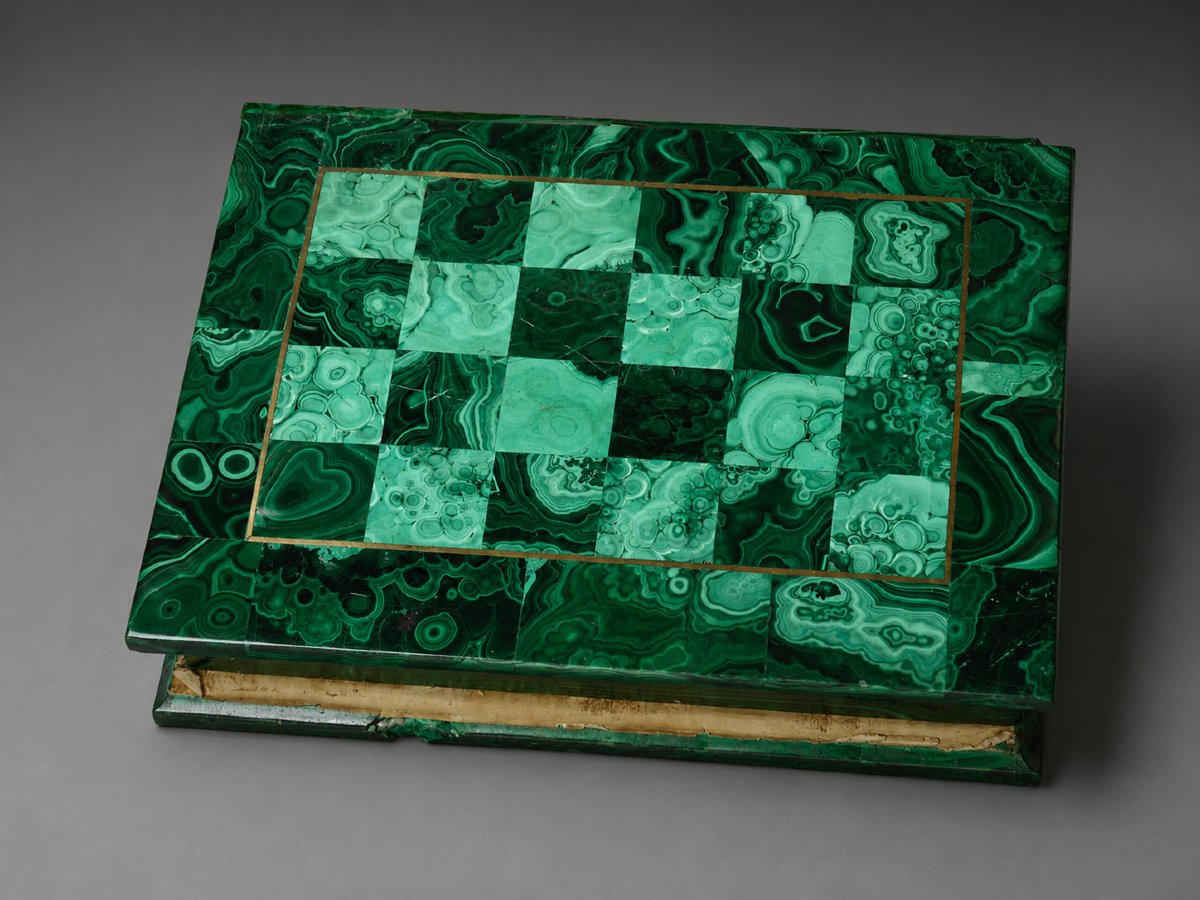 Malachite Book In -photo-3
