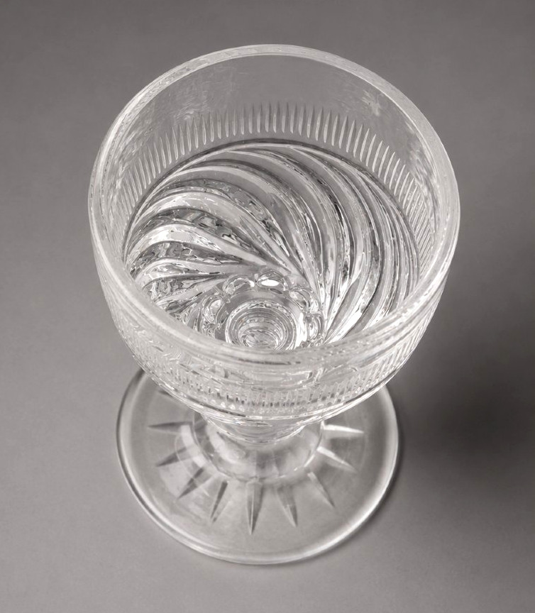 Serie de 6 verres En cristal Taillé & Moulé de Baccarat , Epoque Charles X , Style Empire 1800-photo-4