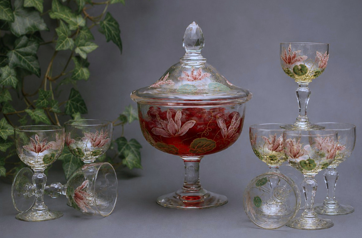 Service à Cerises , Epoque Art Nouveau , Verre Emaillé , Theodore Legras , XIXe , fleurs 