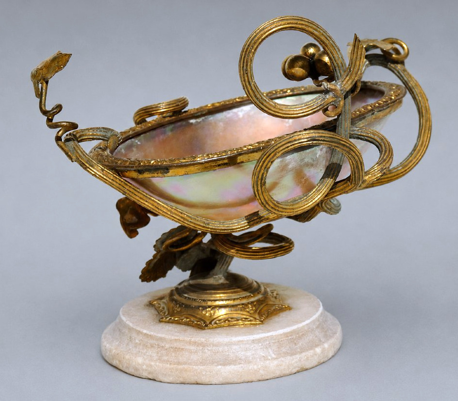 Baguier en nacre, bronze doré & albâtre – Époque Napoléon III , XIXe Dieppe , Vide Poche-photo-3