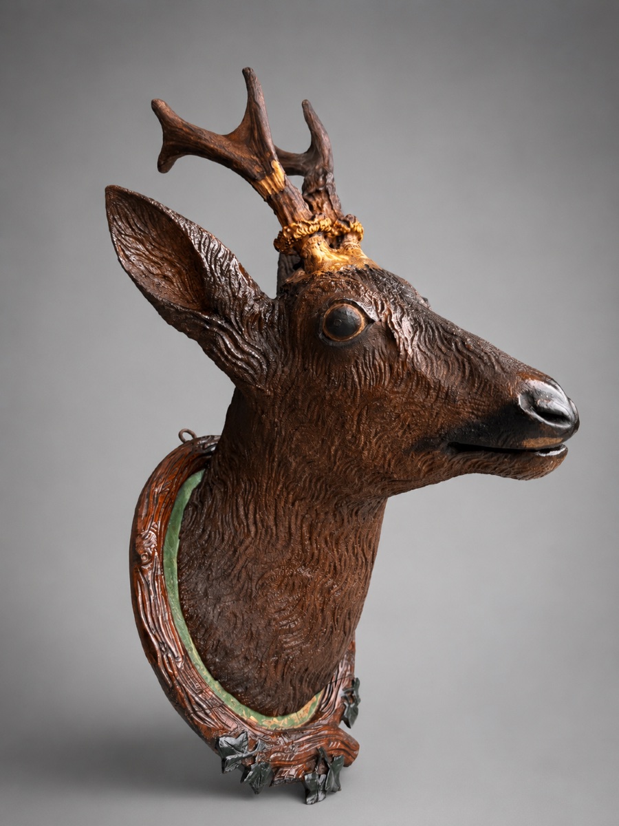 Trophée de Chevreuil en Bois Sculpté – Bois de Chevreuil Forêt Noire Chasse, Fin XIXe -photo-1