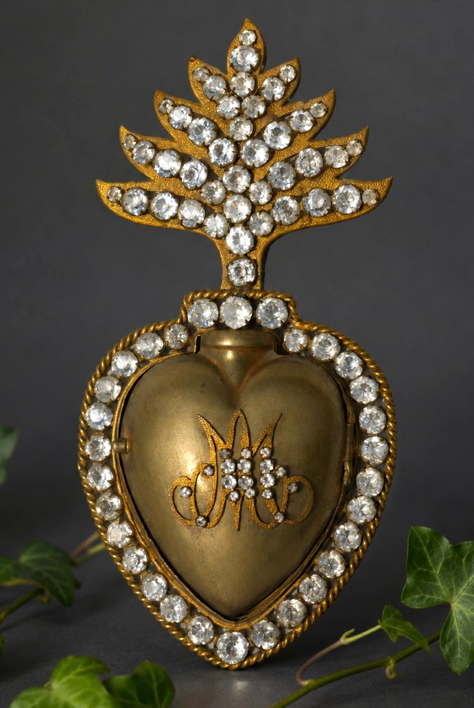 Reliquaire en pomponne à décor de strass – Époque Restauration, première moitié du XIXe siècle