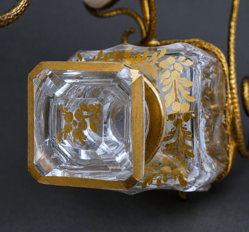 Nécessaire de toilette Nacre & cristal de Baccarat Époque Napoléon III Singe Parfum XIXe Paris-photo-3