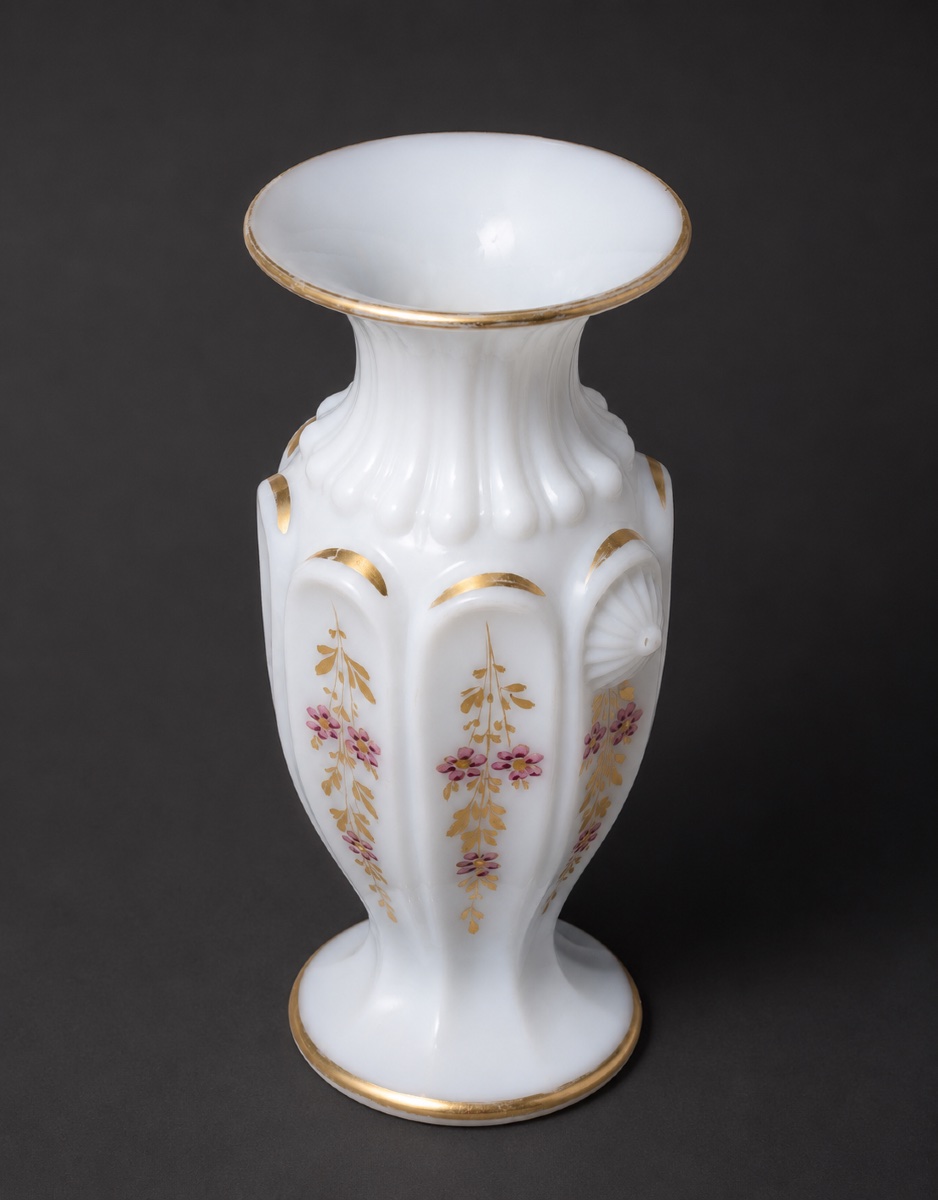 Charles X-era Opaline Violet Vase / Restored Circa 1820 In 19th-century Gothic Style-photo-4