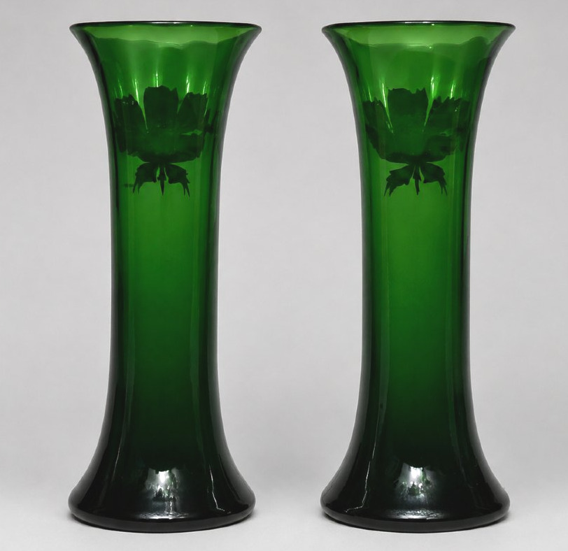 Paire de Vases Diabolo En Cristal De Saint Louis , Art Nouveau , 1980 ; Vert Eemeraude , Dorure-photo-4