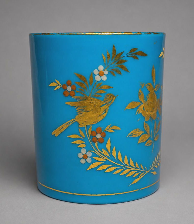 Gobelet en opaline de cristal bleu turquoise d'époque Restauration Décor aux oiseaux & fleurs-photo-2