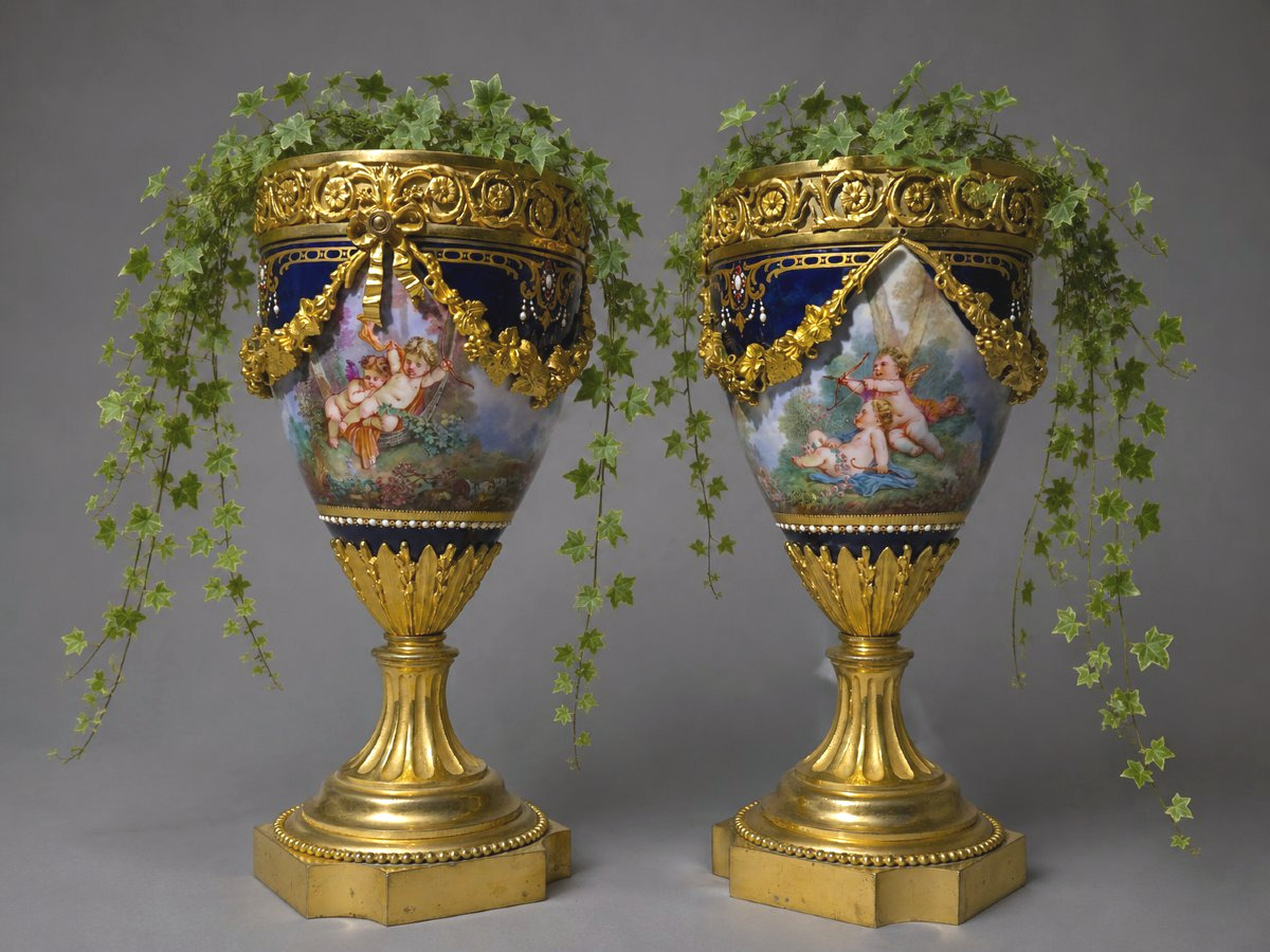 Paire de Vases En Porcelaine De Sevres Epoque Napoléon III Signé Abel Schilt , 1870 , Angelot-photo-3