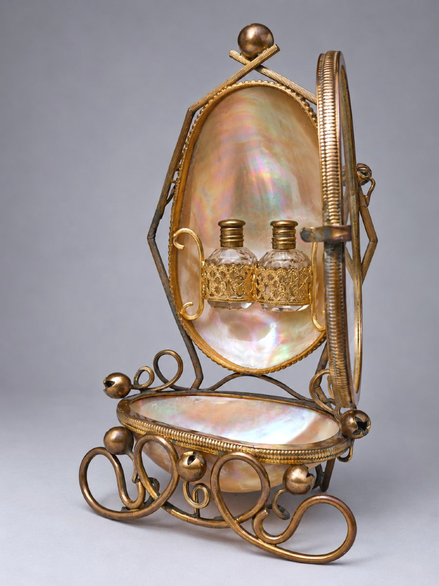 Perfume Cabinet, Palais Royal, Napoleonic III Period, 19th-century Baccarat; Mother-of-pearl Fragrance Box-photo-3