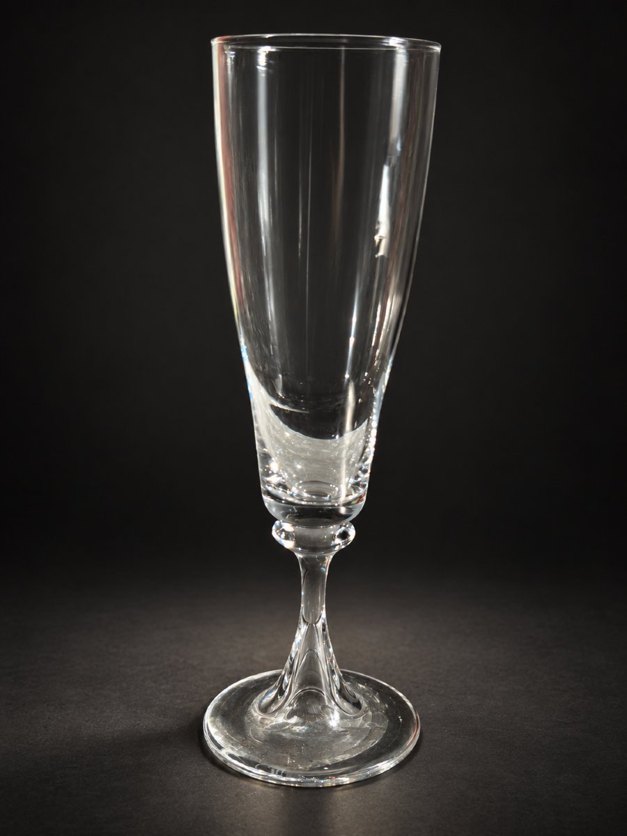 Serie de 12 Flutes à champagne En Cristal De Daum France  , Presentées En Boite XXe Siecle-photo-3