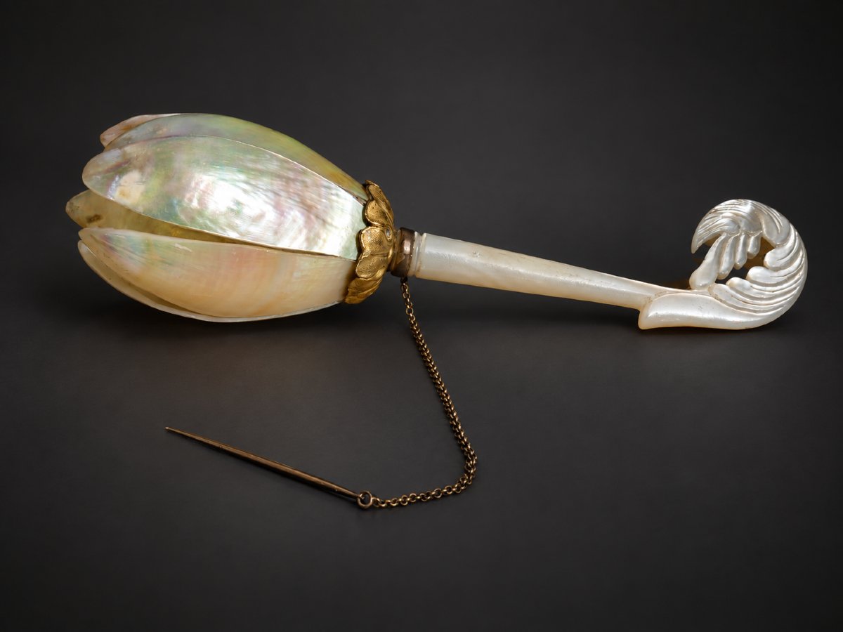 Prom Bouquet Holder, Mother-of-pearl & Pompon, Charles X Style, Paris, Palais Royal 1820, Jewelry-photo-3