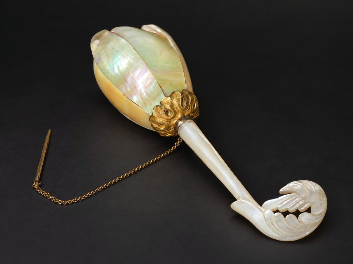 Prom Bouquet Holder, Mother-of-pearl & Pompon, Charles X Style, Paris, Palais Royal 1820, Jewelry-photo-1