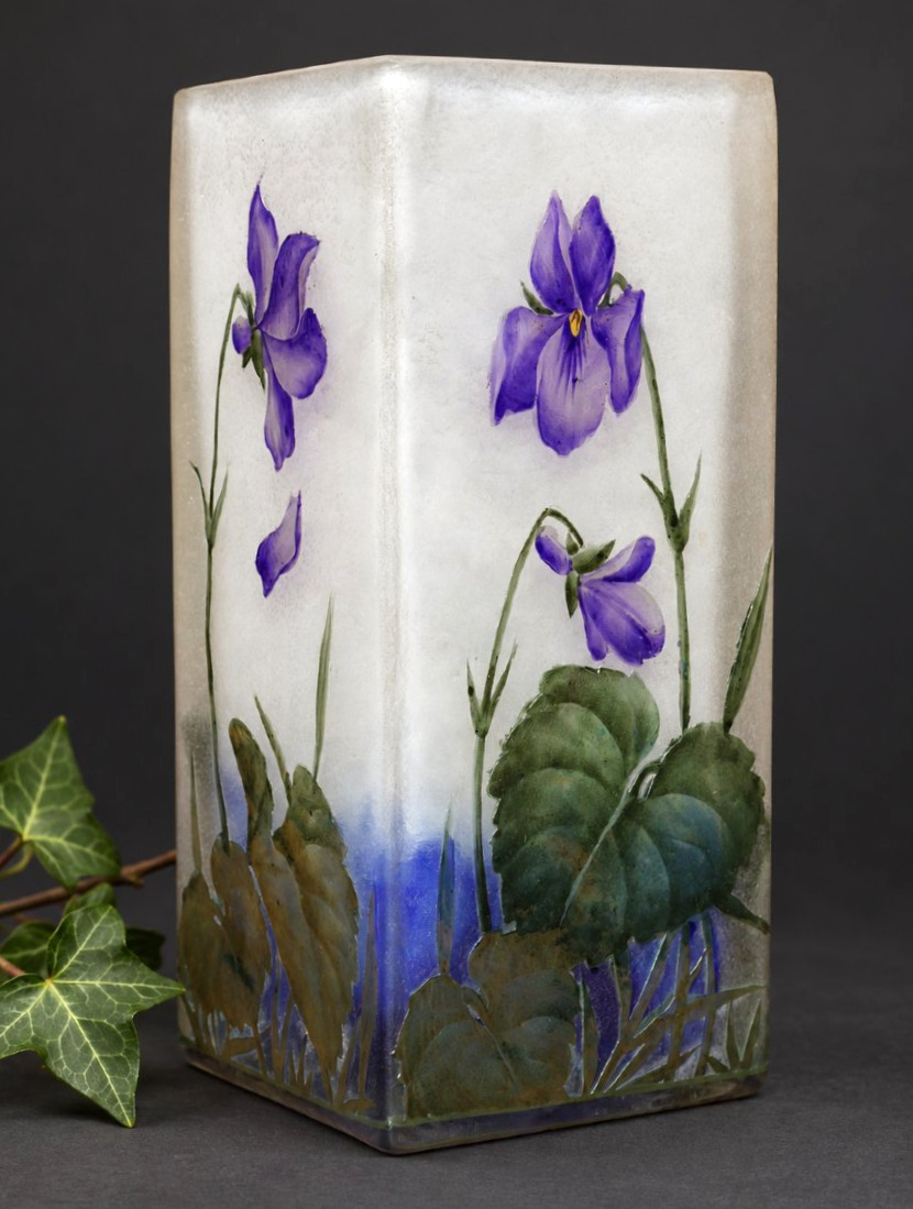 Vase Daum Nancy , Decor De Violettes , Art Nouveau 1900 , Croix De Lorraine , Verre émaillé 