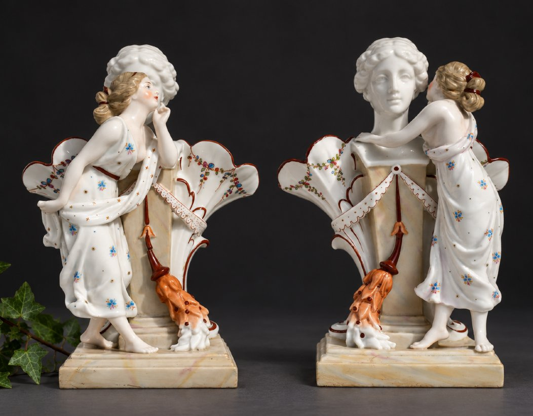 Paire de vases figuratifs en porcelaine polychrome KPM vers 1880 Berlin , Ange / Antique XIXe-photo-3