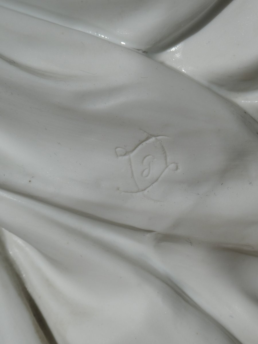 Buste En Biscuit Naturel , Reine De France , Marie Antoinette XIXe , Sevres de Wengmüller-photo-6