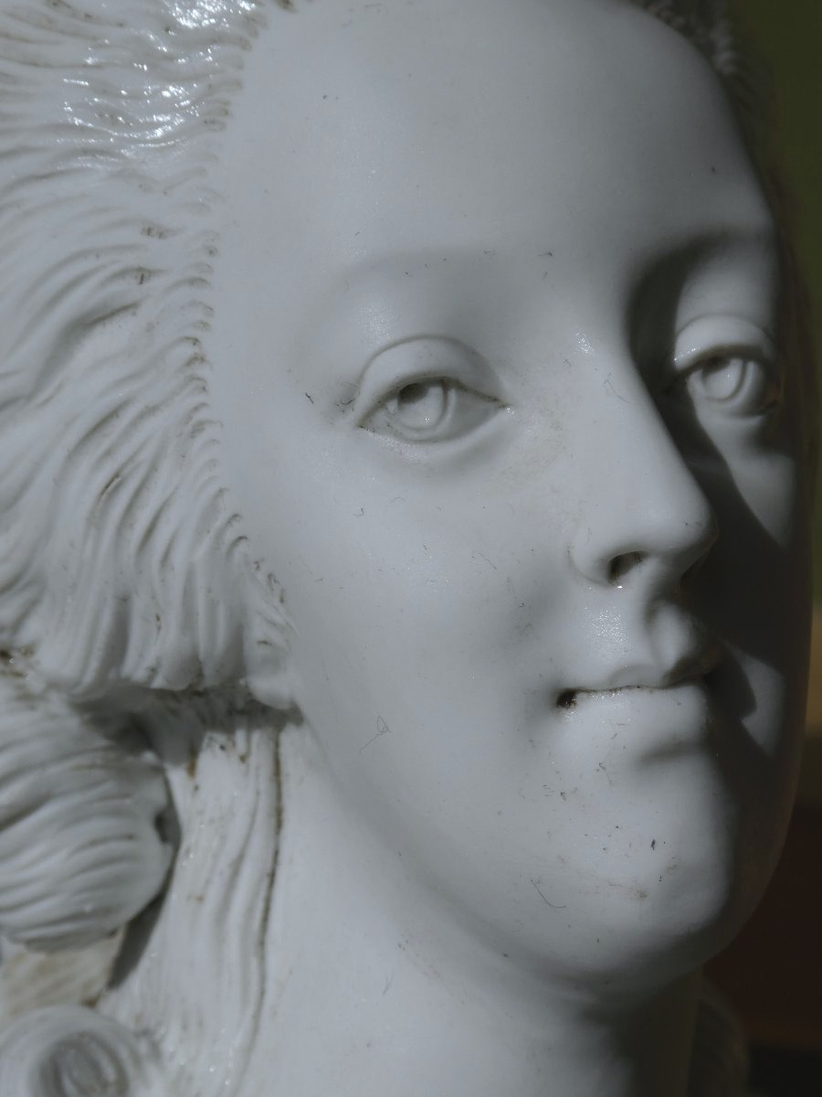 Buste En Biscuit Naturel , Reine De France , Marie Antoinette XIXe , Sevres de Wengmüller-photo-7