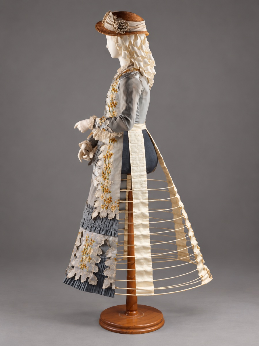 CRINOLINE DE FILLETTE / ENFANT ÉPOQUE NAPOLÉON III , CAGE XIXE , LINGERIE / CORSET COSTUME ROBE-photo-2