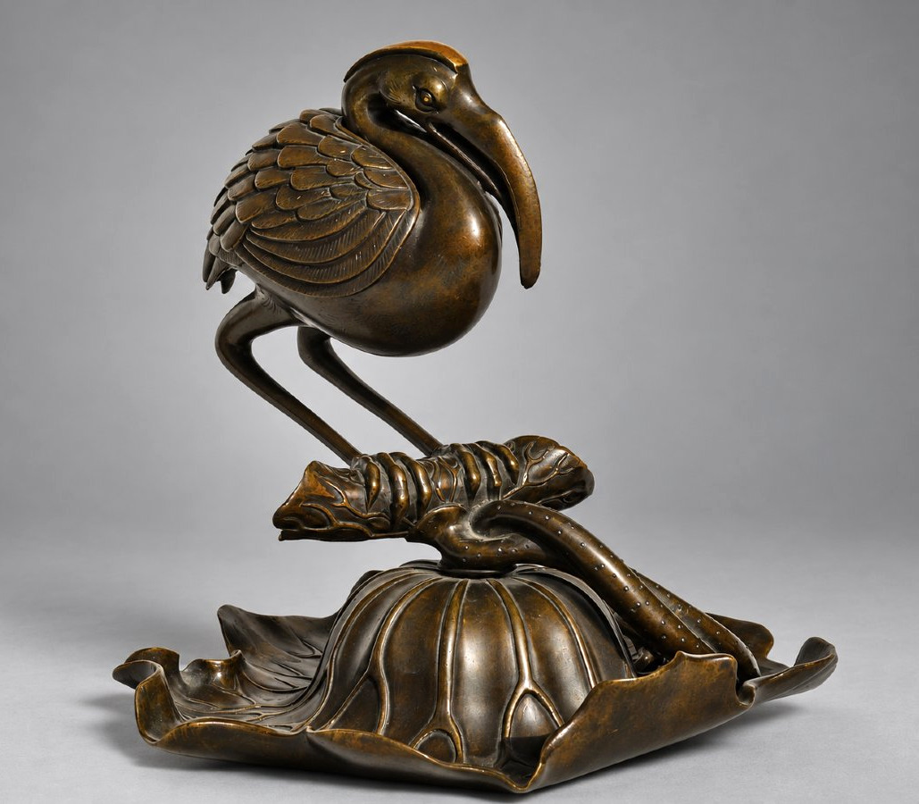 Japanese Incense Burner In Patinated Bronze, Ibis On A Lotus & Frog – Meiji Period, 19th Century-photo-2