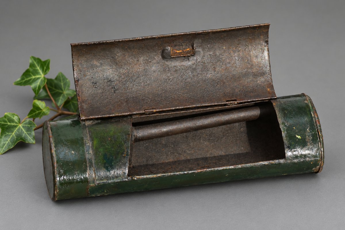 Boîte Miniature d’Entomologiste En Tôle Peinte Avec Étui Porte-plume – Époque Restauration-photo-2