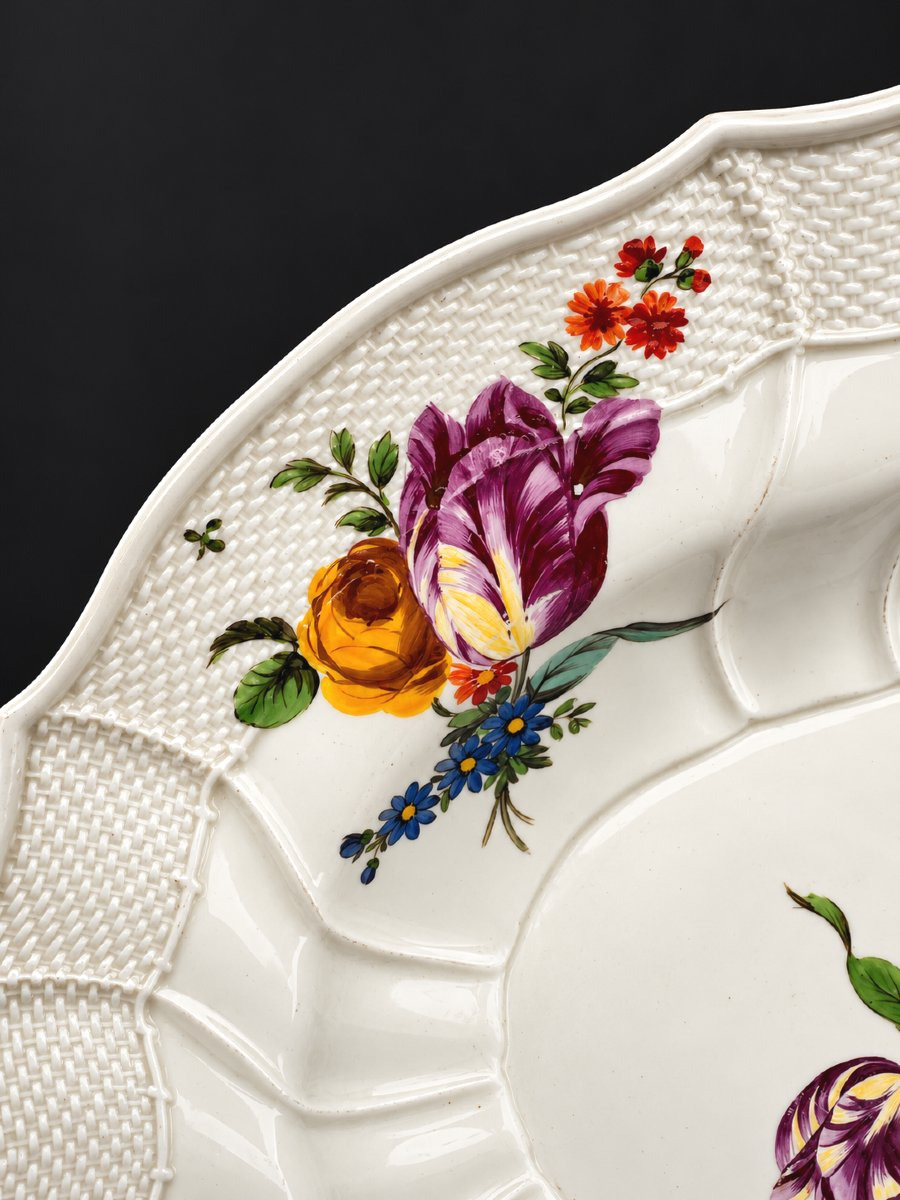 Large Oval Serving Dish In Polychrome Viennese Porcelain—18th Century, Louis XV Ozier-photo-4