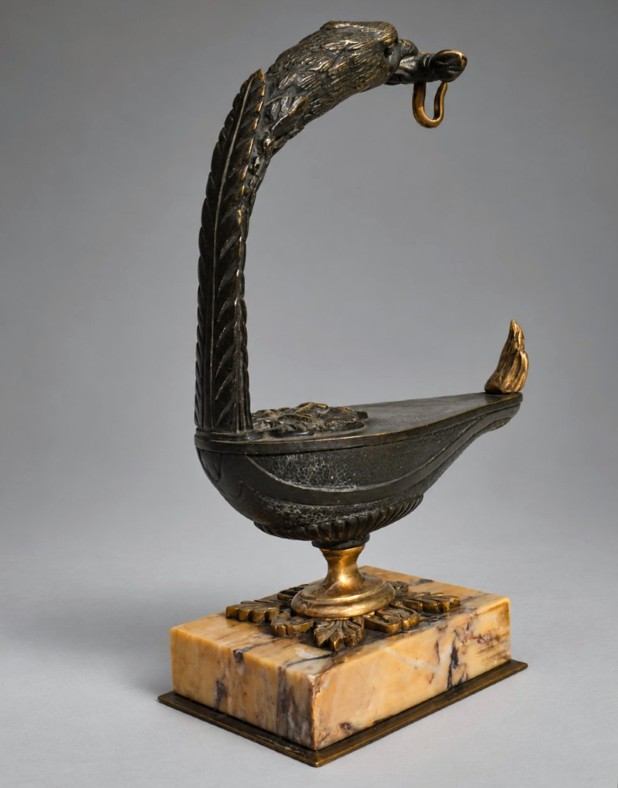 Patinated & Gilded Bronze Watch Holder  19th-century Antique Oil Lamp: A Souvenir From The Grand Tour-photo-2