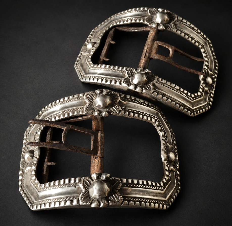 Paire De Boucles De Souliers En Argent Massif XVIIIe siècle , Mode / Chaussures-photo-2